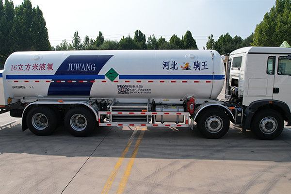 Liquid Oxygen transport semi trailer
