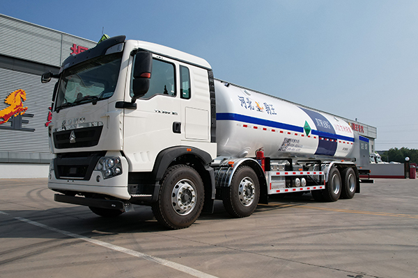 How to save fuel when driving a semi-trailer